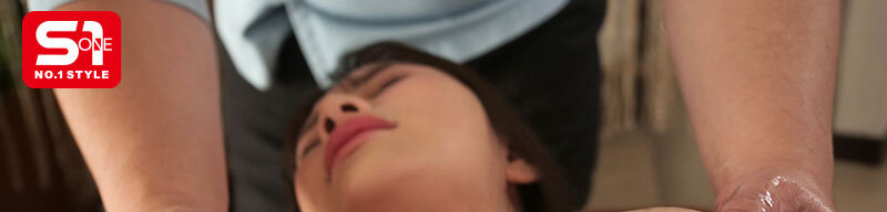 五条恋作品SONE-803发布!准新娘的嫩肤按摩NTR!老公在隔壁她被技师玩到尿床!