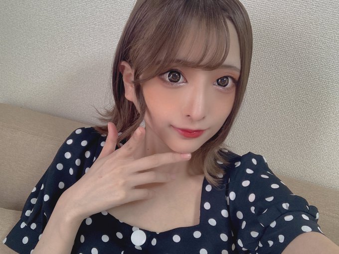 只剩抖音帐号!F罩杯白皙辣妹「明日来光」出道2个月玩完!推特宣布活动中止!