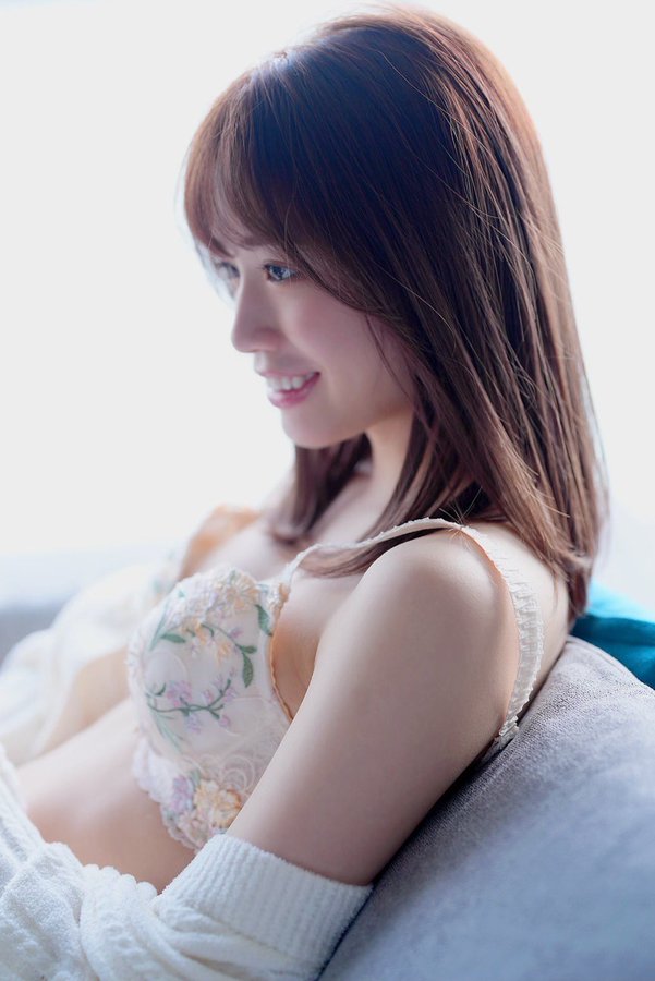 未步奈奈(未歩なな)出道作品番号及封面,未步奈奈个人简介