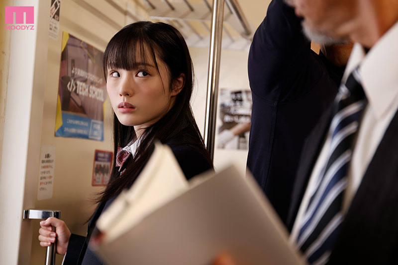 月雲よる(月云夜)作品MIDV-585发布!气质女高中生不小心坐上满是痴汉电车,惨遭轮奸疯狂中出到崩溃