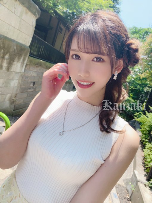 神崎黑惠(神崎くろえ)首部素人AV作品番号及封面,神崎黑惠个人简介