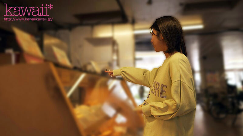 (CAWD-875)喜欢趁妈妈出门找人回家打炮!普通少女性癖异于常人!