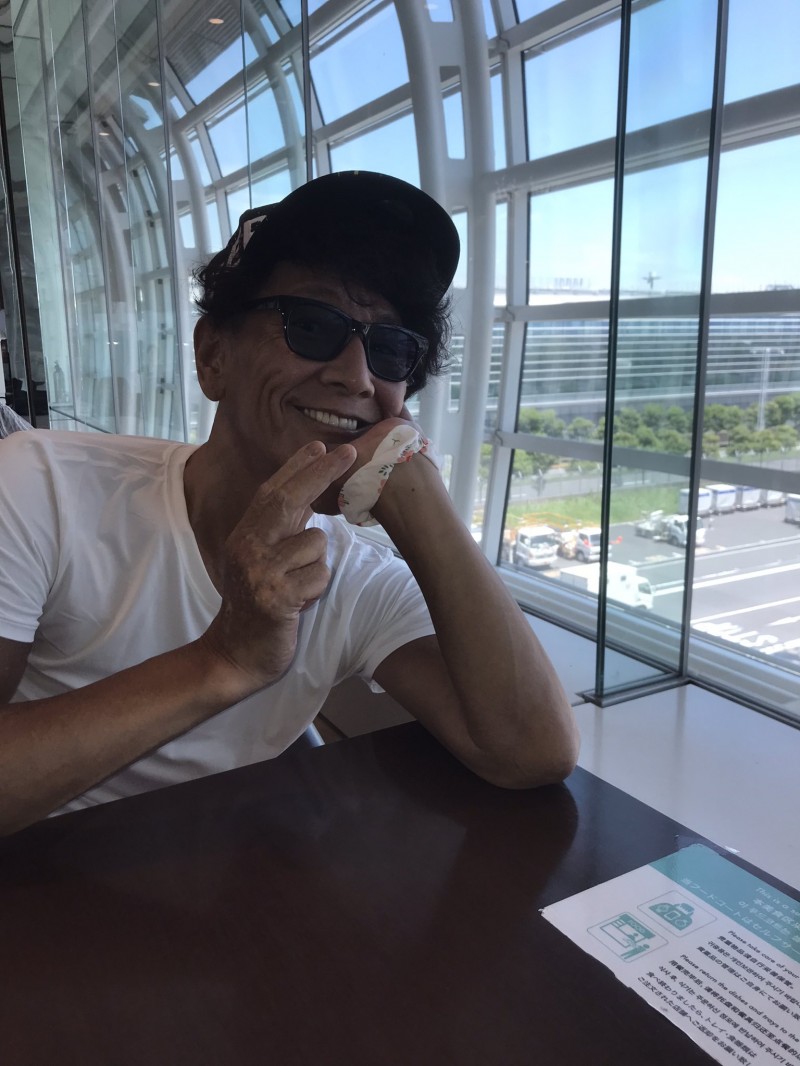 64岁加藤鹰自爆五年没做爱!实测金手指手速「20秒160下」宝刀未老