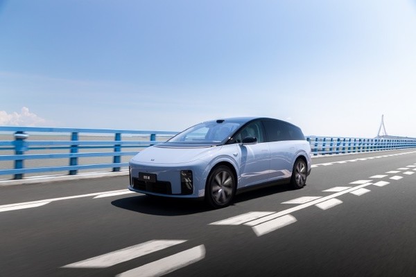 理想柳汽发布i8碰撞测试联合声明 理想向乘龙汽车道歉 理想柳汽发布i8碰撞测试联合声明 理想向乘龙汽车道歉