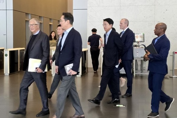 比尔·盖茨与李在镕会晤:讨论全球社会责任和能源业务 比尔·盖茨与李在镕会晤:讨论全球社会责任和能源业务