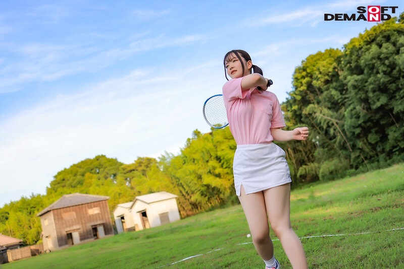 曾经在公车站打野炮、也和无码卖家合作出鲍的她不玩了!