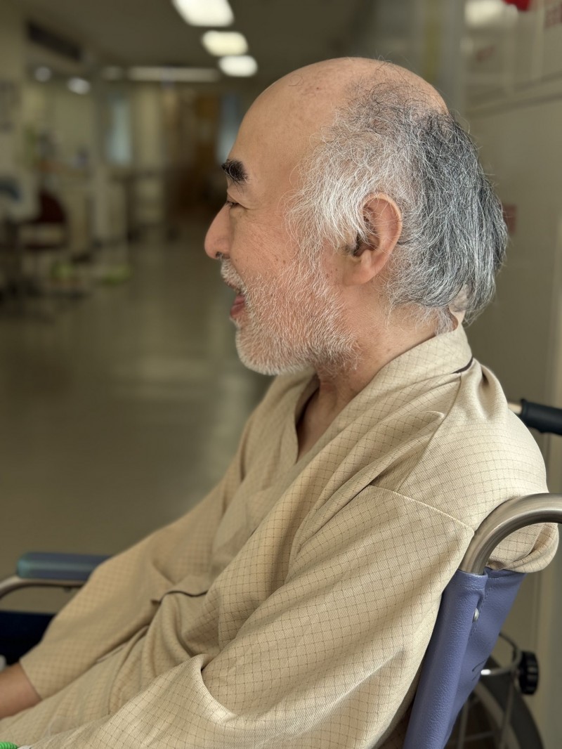 罹患罕见怪病⋯变态欧吉桑的他完全停工了!