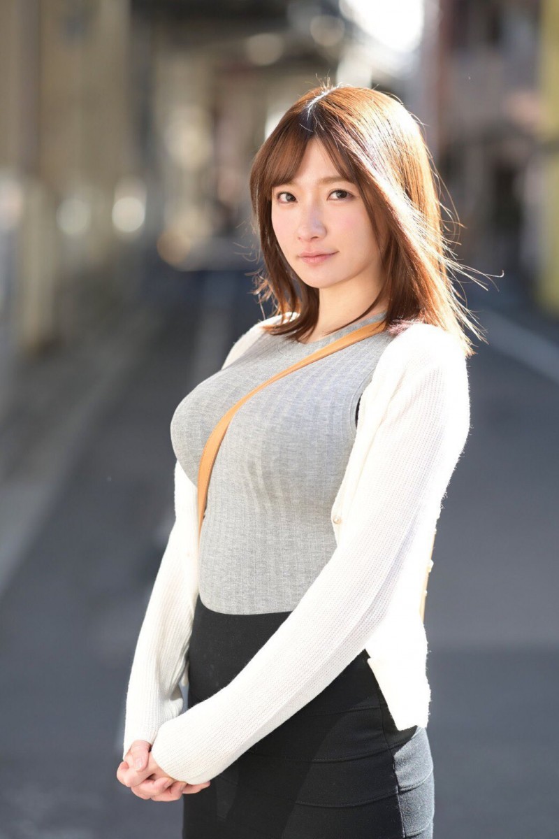 这样看粉丝送礼!超级喜欢鷲尾めい(鹫尾芽衣)的!