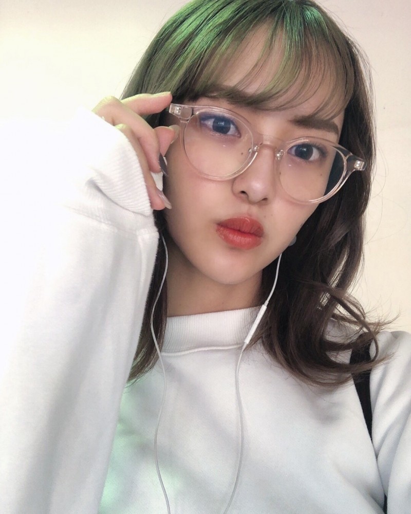 (FC2-PPV-3141813)无码卖家告捷!这次演出的不是女优、是网红!