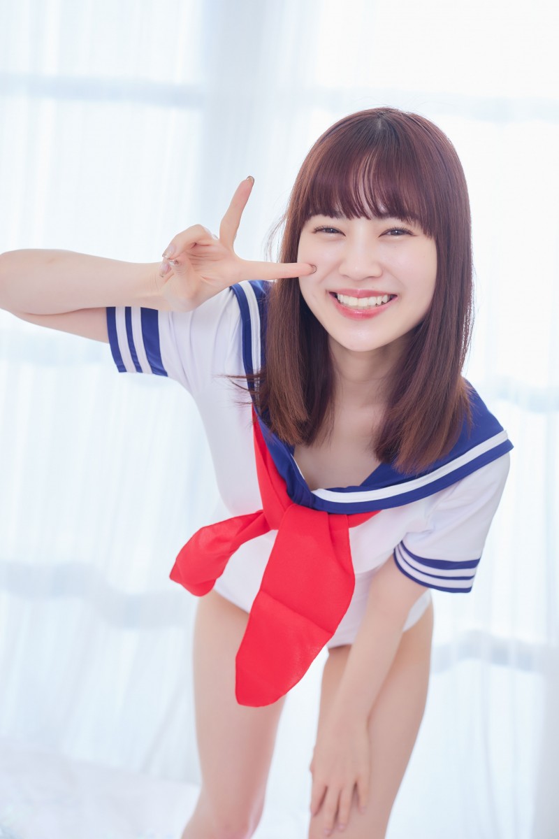 不收粉丝礼物全丢掉?身材火辣的她全部打包带回日本!