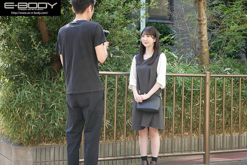 雪咲すみれ(雪咲堇)作品EBWH-086发布!性经验0.5人的雪白F罩杯!但她之前的无码历史被挖出来了!