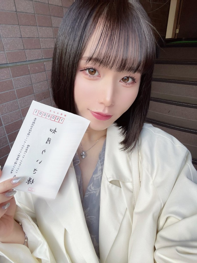 如月里依纱(如月りいさ)出道作品番号及封面,如月里依纱个人简介