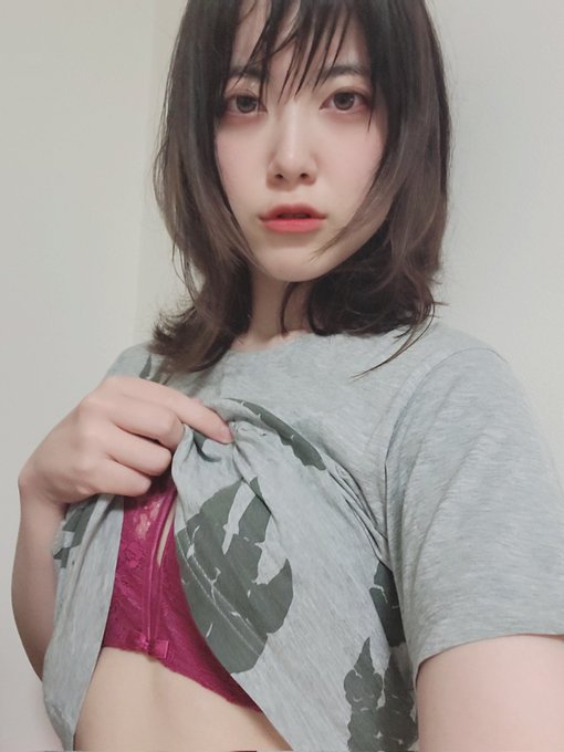 FXUUQTXaQAA1t0-.jpg 水凑枫(水湊楓)出道作品番号及封面,水凑枫个人简介