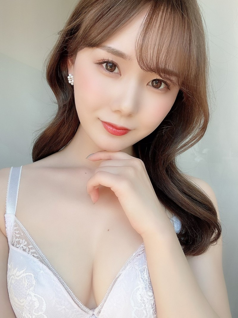 miru作品SSIS-452发布!意淫十年!同学会重逢暗恋女生下药侵犯插到爽!