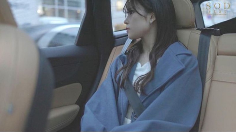 小鳥遊蘭(小鸟游兰)作品STARS-626发布!19岁F奶女大生「青春胴体大解放」,3P解禁「爱上被开发的快感」!