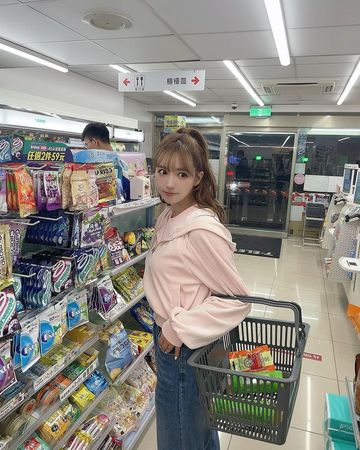 AV天后三上悠亚空降宝岛!逛松江南京超商「美照泄P图」网友惊爆疑点