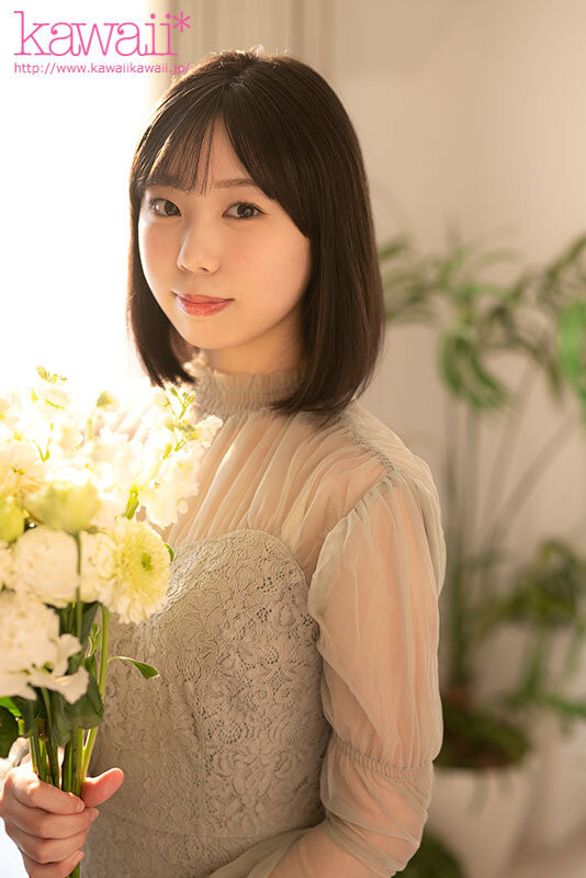 桃みく(桃美久)出道作品CAWD-858发布！颜射处女！她被37发精虫炸弹弄脏了！