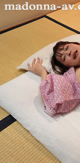 梓ヒカリ(梓光莉)作品JUQ-605发布!第五弾!她被老公的好友借去狂干!