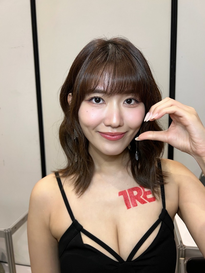 在TRE的后台⋯神宮寺ナオ(神宫寺奈绪)见到了让她很开心的人!