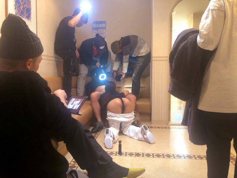 AV冷知识(12) – 女优拍片时、经纪人不能看?