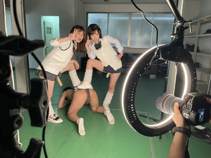 AV冷知识(12) – 女优拍片时、经纪人不能看?