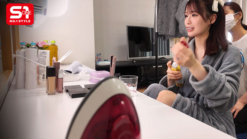 未歩なな(未步奈奈)作品SONE-904发布!走到哪里都被突袭!先吓死她再爽死她