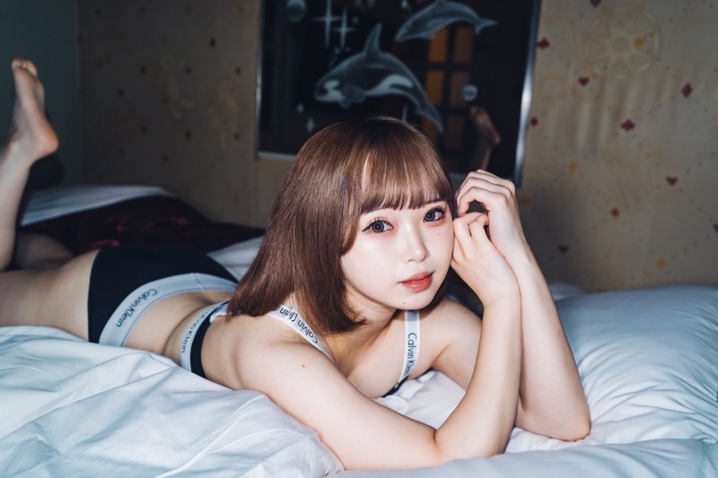 更换事务所!18岁又7个月出道的她要改名字了!