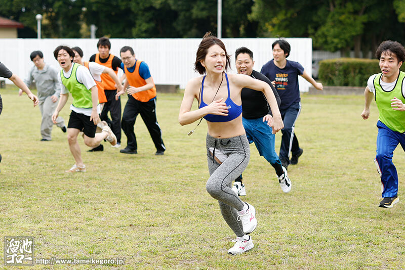 夢実かなえ(梦实香苗)作品MFYD-038发布!已婚人妻参加四天三夜足球训练营,惨遭17名队员轮奸中出