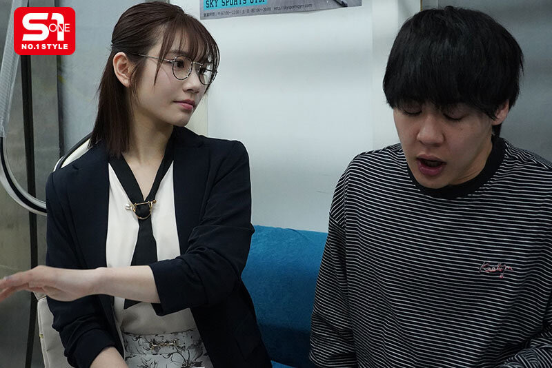 河北彩伽作品SONE-763发布！打巴掌、踩鸡鸡⋯戴眼镜的「文系美女」这次有够痴！