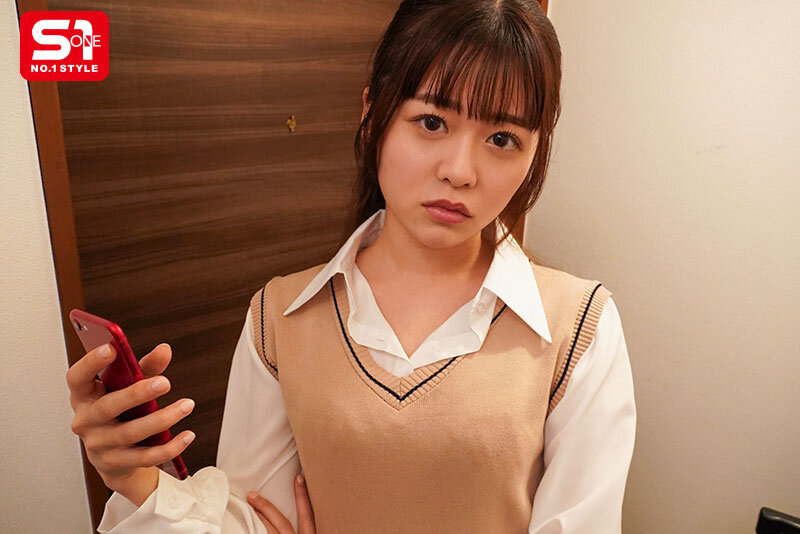 桜乃りの(樱乃莉乃)作品SONE-995发布!回应「不良美乳妹妹」的逗弄,决定从后面狠狠教训她