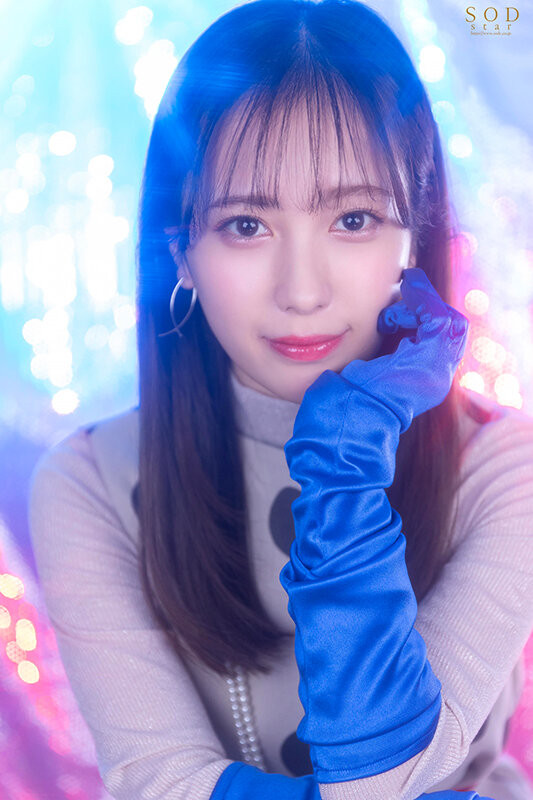 小湊よつ葉(小凑四叶)作品STARS-814发布!争夺销售王!近距离对决河北彩花!