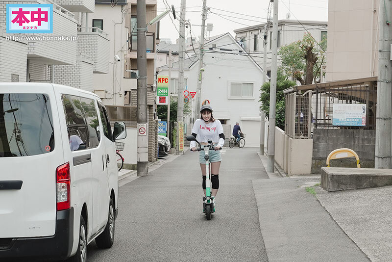 【EV扑克】美谷朱里作品HMN-493发布!卵蛋排空!顶级痴女突袭M男家,又打又踩逼他中出【EV扑克官网】