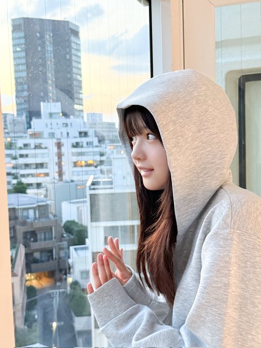 井上桃(井上もも)出道作品番号及封面,井上桃个人简介