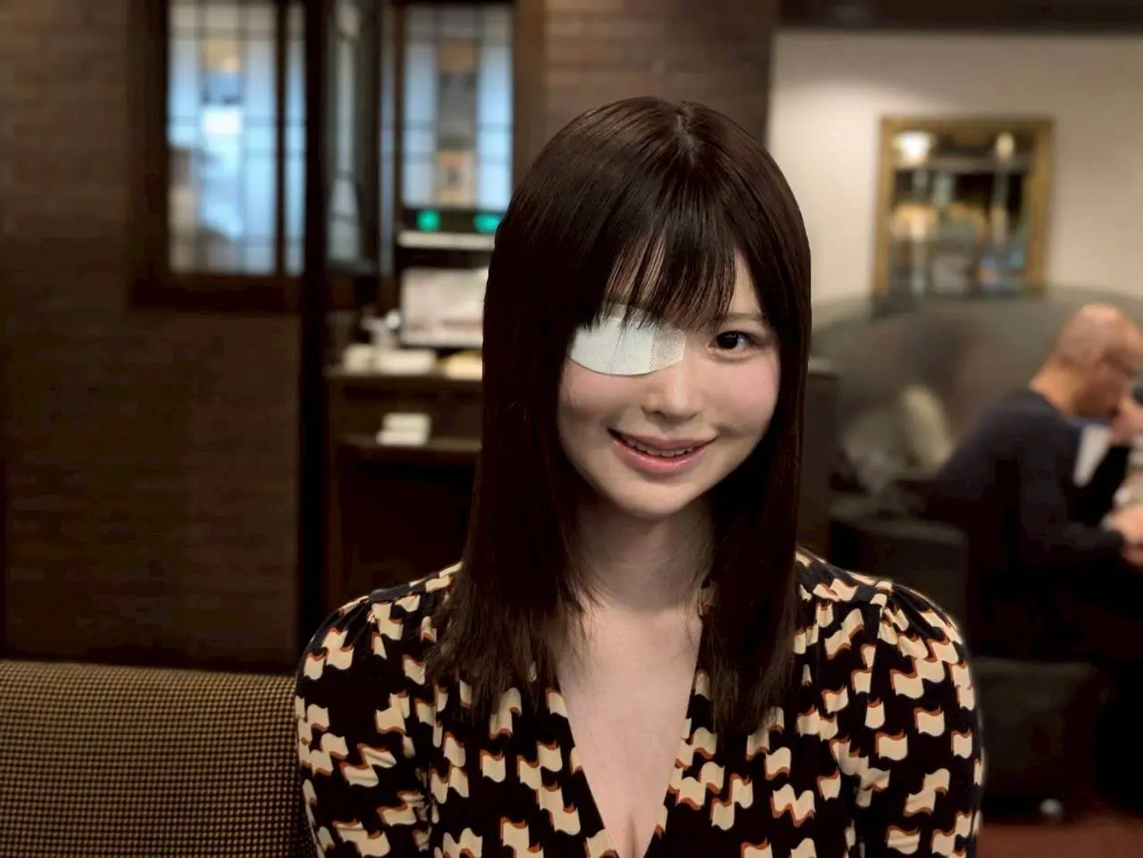 变成独眼龙!松本丽铃(原 明日见未来)被前男友打到受伤