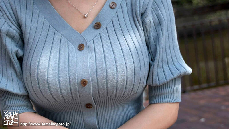 桜井れあ(桜井玲爱)出道作品MFYD-068发布！穿极小件比基尼出道的童颜G奶人妻，骑乘时的丰满乳量太诱人