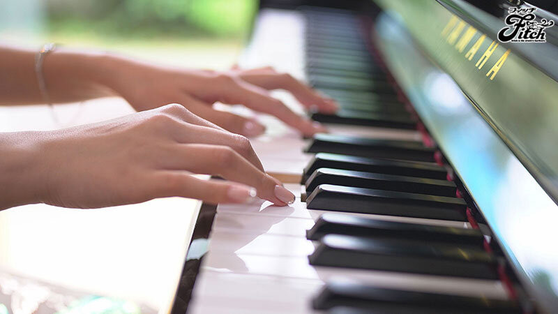 德州扑克游戏视频：早濑蓳(DEAB-006) 天才美女钢琴家「早瀬すみれ」AV出道！边弹琴边被后面侵犯也是OK的！【GG扑克】