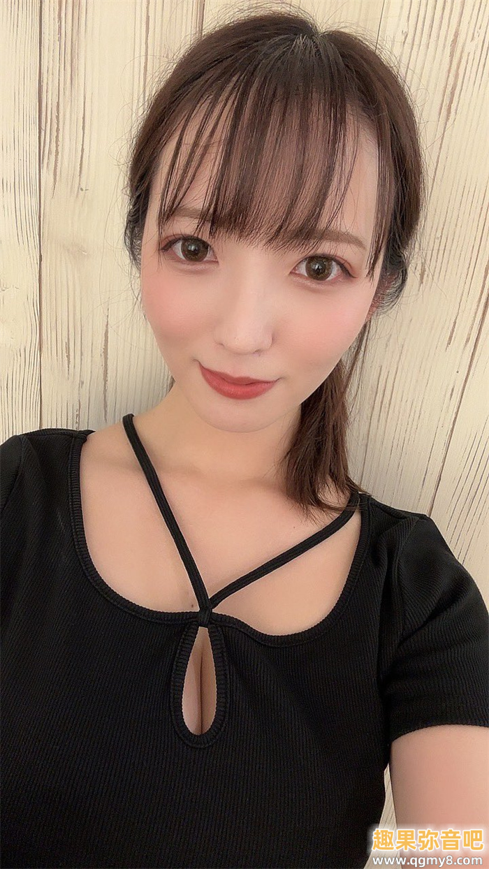 [ACHJ-048]大导演带M男来袭！小花暖（小花のん）最具攻击性的作品问世！