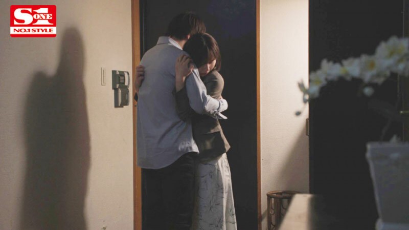 【博狗扑克】miru作品SSIS-740发布！欲求不满嫩妻爱着丈夫却淫荡搞上前男友！【EV扑克下载】