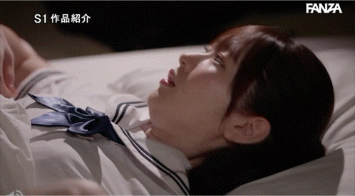 【DD扑克】白上惠美香(SNOS-079)扮演网红大锅炒!这是白上咲花拍得最辛苦的作品!