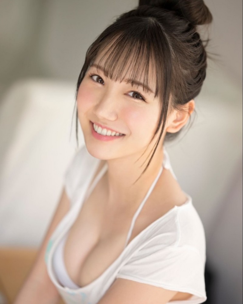 三田真铃(SNOS-174) 狂搭讪素人男子的「深沟美乳妹」,在最棒时机出手…果然全中!