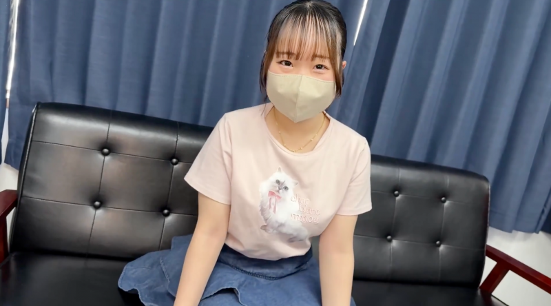 那位娇小可爱的F杯肉感萝莉早就下马了!