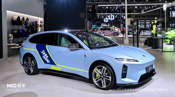 蔚来汽车亮相2026深圳改装车展 还有乐道和萤火虫! 蔚来汽车亮相2026深圳改装车展 还有乐道和萤火虫!