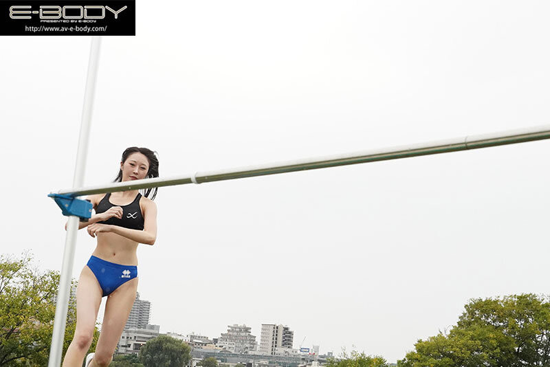 【ACR扑克】清水优爱(EBWH-334) 「9头身跳高好手」火辣下海，「超凶巨乳曲线」亮点满满！