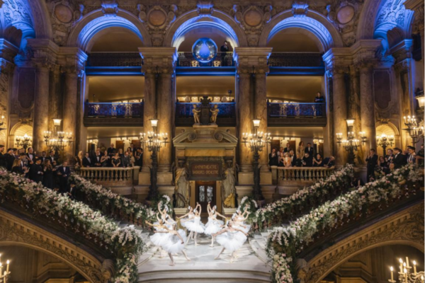 比亚迪集团包馆北京车展E3馆 五网四品牌同台亮相