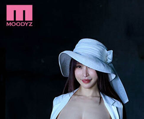 七濑爱丽丝(MNGS-058) 超色情八尺大人！「巨乳白衣都市传说」穿门寻找脏脏棒把它吸干