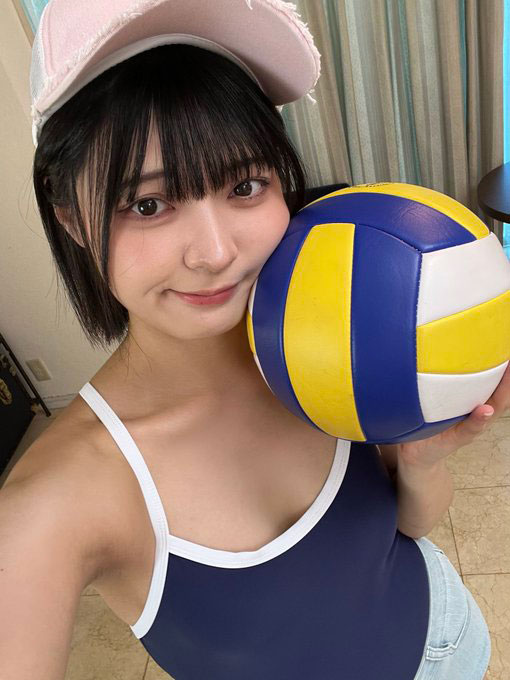 【BTC365币投】(MUKC-128) 抽牌决斗！23岁E罩杯白皙雪乳美少女「虹村优美」挑战性爱卡牌对决惨遭中出！