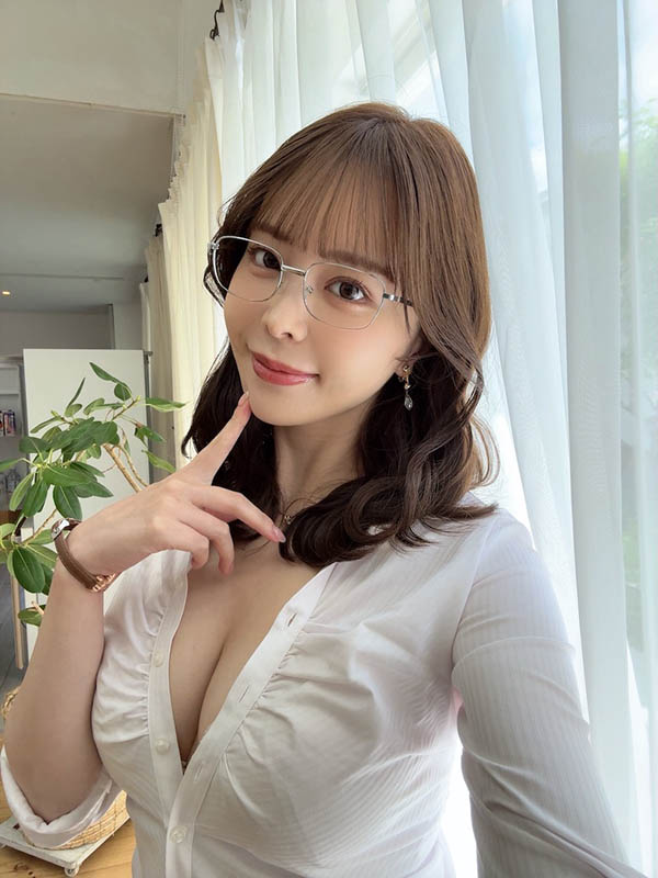 【博狗扑克】(MIDA-787) 考满分就随便你玩一整天！25岁G罩杯白嫩爆乳美少女「九野雏乃」新作化身性感女仆！