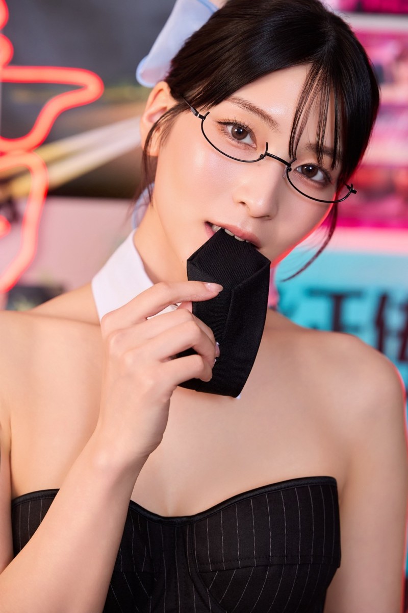 想和本庄铃一样腹肌结实没有双下巴?每周你要这样做!