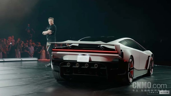 特斯拉第二代Roadster 零百近1秒!特斯拉发布第二代Roadster 计划2028年上市